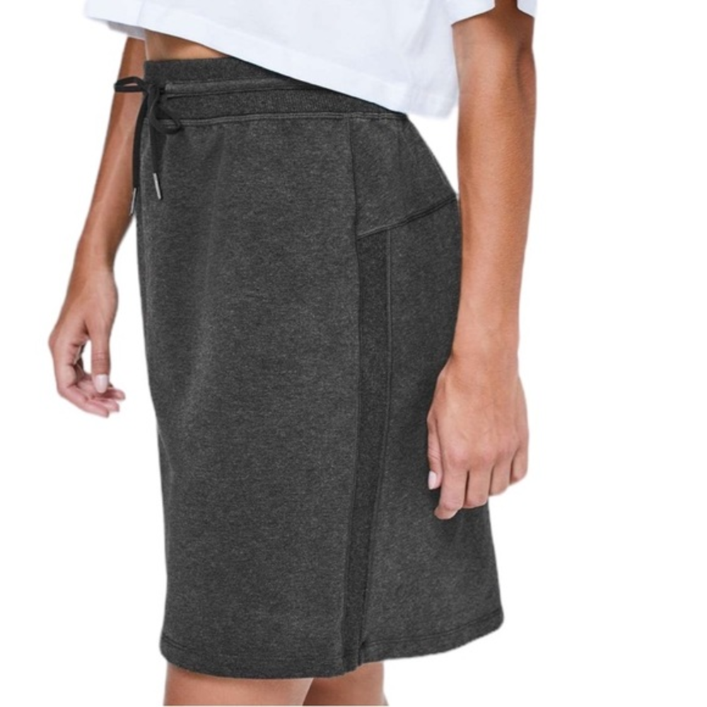 Lululemon Women's Start Anew Skirt Heathered Black/ Gray Cotton High Rise Sz 4